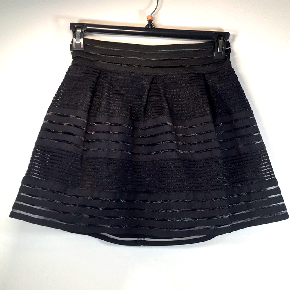 Emporium | Women’s Size S | Black Mini | Ribbed Ribbon Design